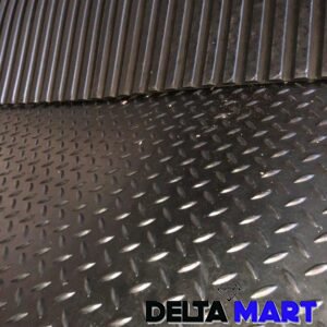 Checker design rubber stable mat