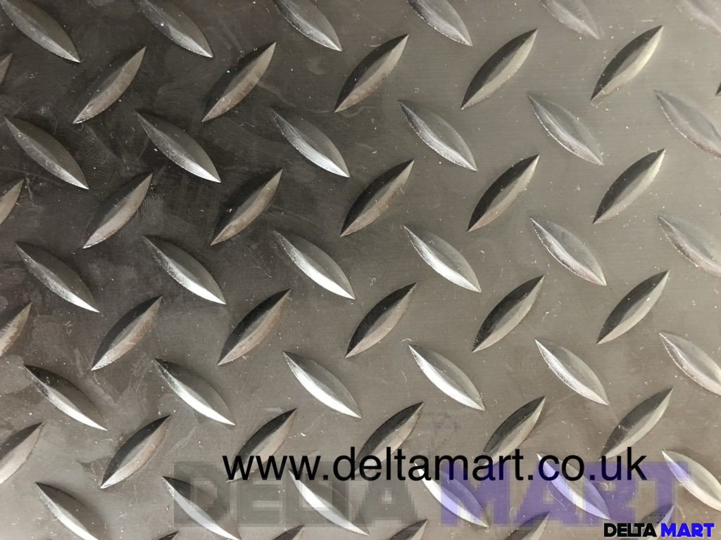 Checker Rubber Flooring Rolls Rubber Flooring Rolls UK